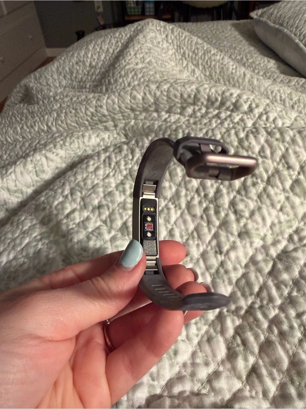 fitbit Charge Fitness Tracker - Light Gray Band